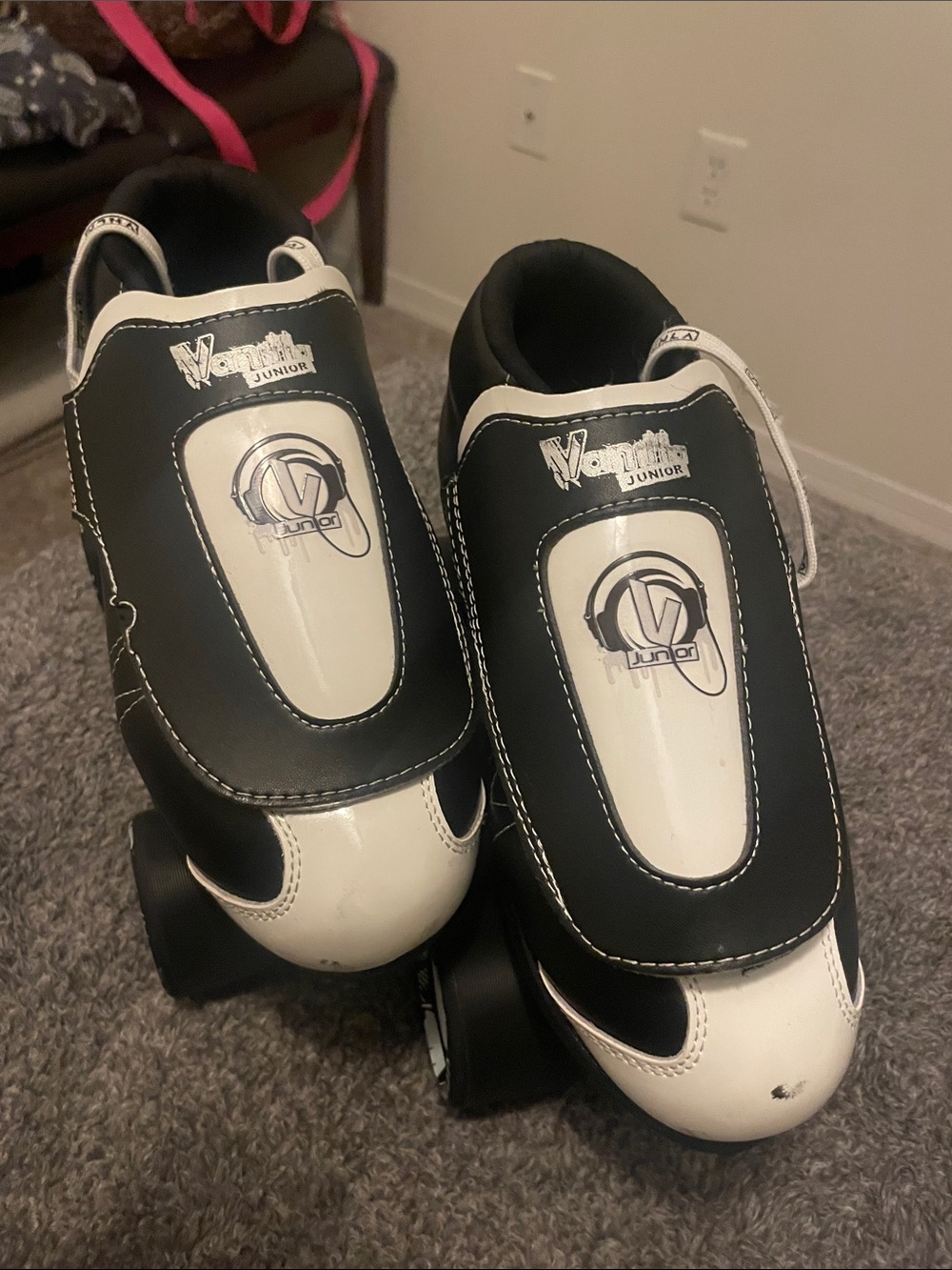 V-Strap Junior Black and White Women's Roller Skates